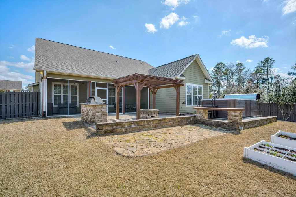 810 Glencoe Way Evans GA 30809