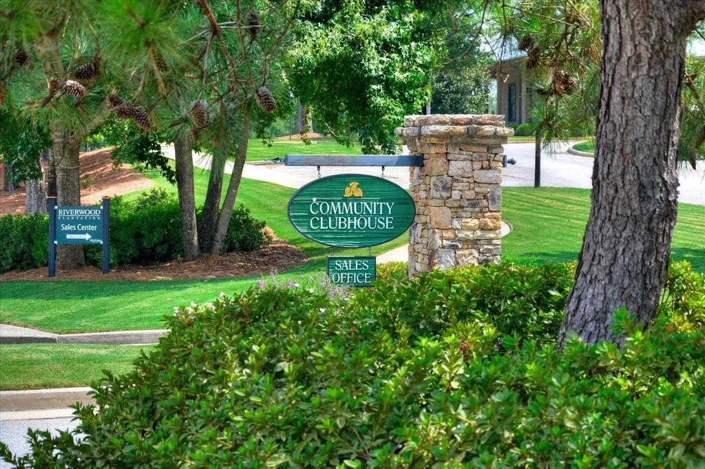 810 Glencoe Way Evans GA 30809