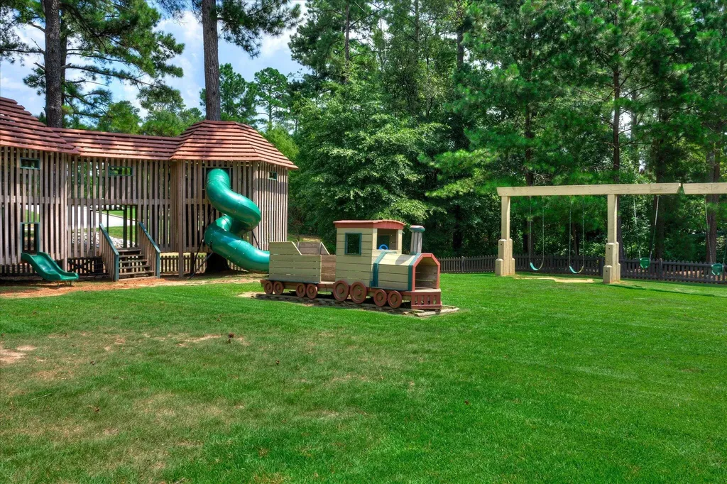 810 Glencoe Way Evans GA 30809