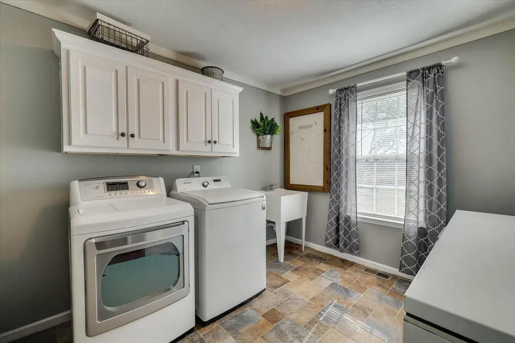 4327 Iron Hill Road Dearing GA 30808