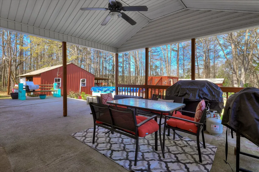 4327 Iron Hill Road Dearing GA 30808