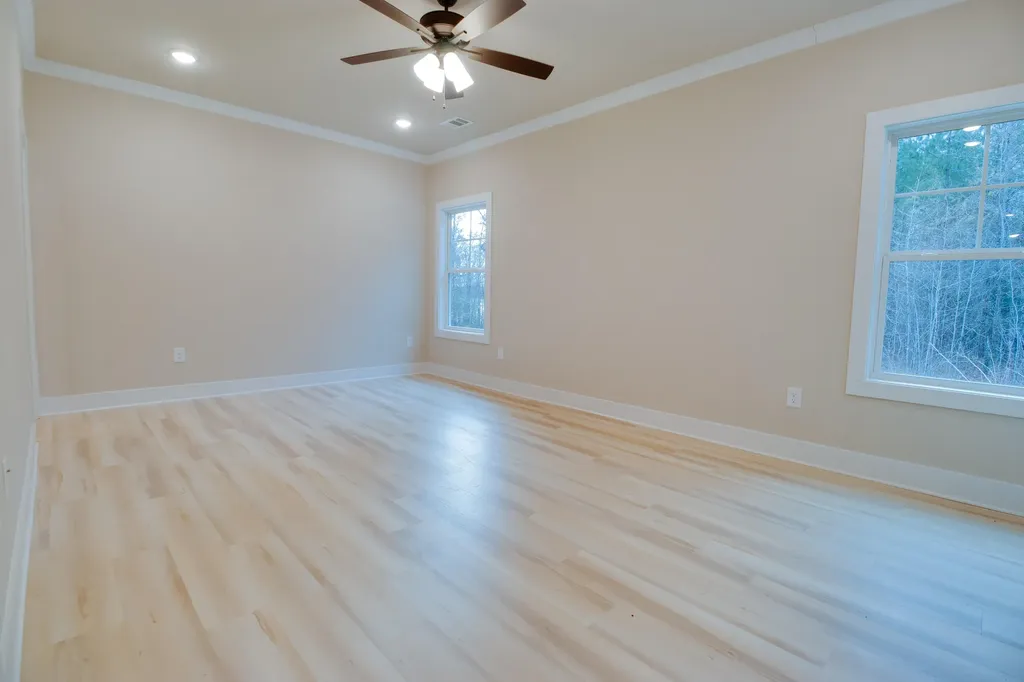 1021 S Pointe Court Tignall GA 30668