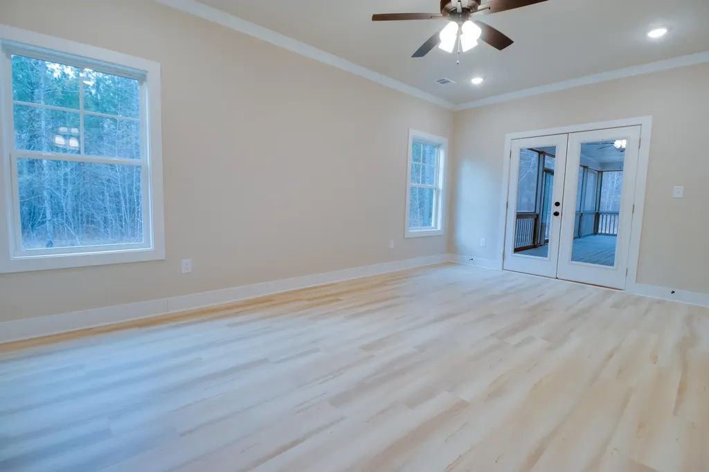1021 S Pointe Court Tignall GA 30668