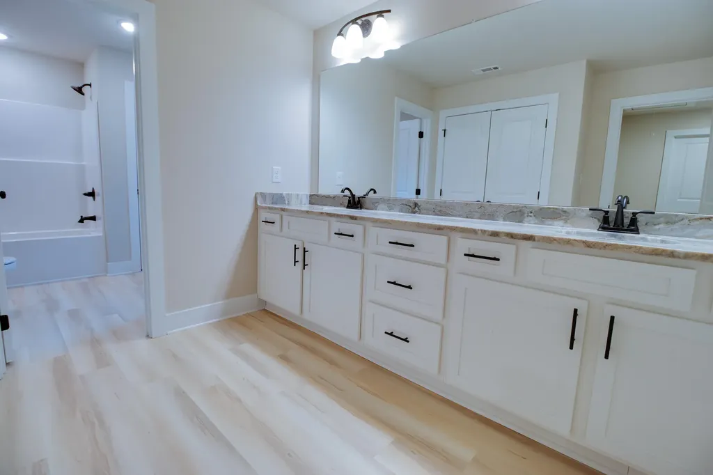 1021 S Pointe Court Tignall GA 30668