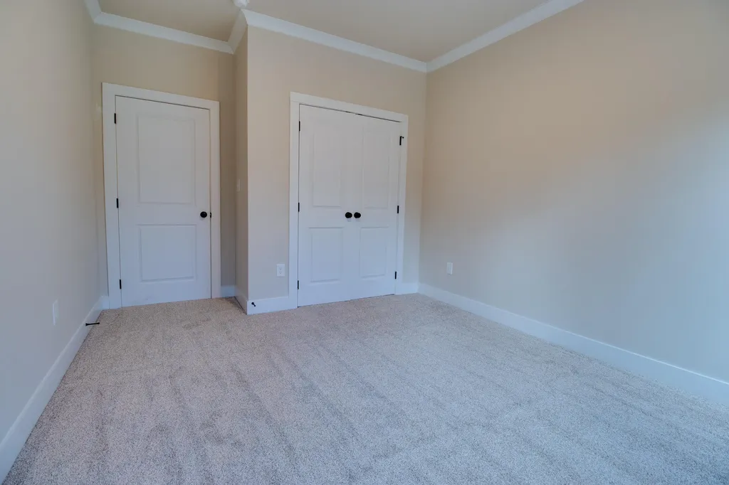 1021 S Pointe Court Tignall GA 30668