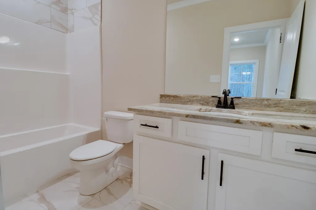1021 S Pointe Court Tignall GA 30668
