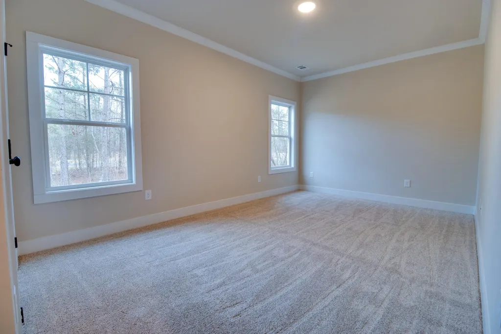 1021 S Pointe Court Tignall GA 30668
