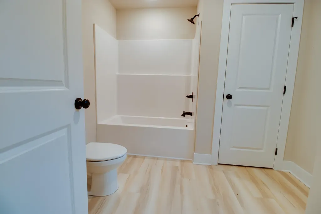 1021 S Pointe Court Tignall GA 30668