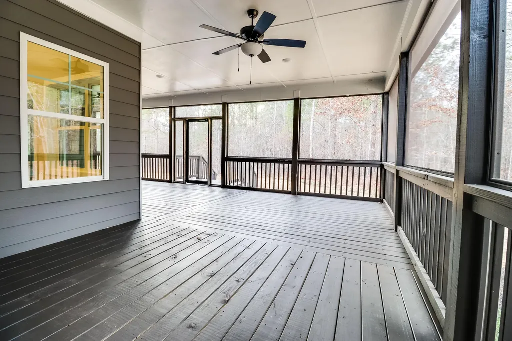 1021 S Pointe Court Tignall GA 30668