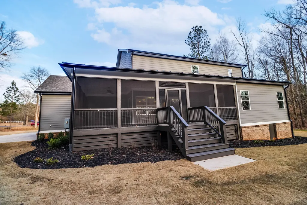 1021 S Pointe Court Tignall GA 30668