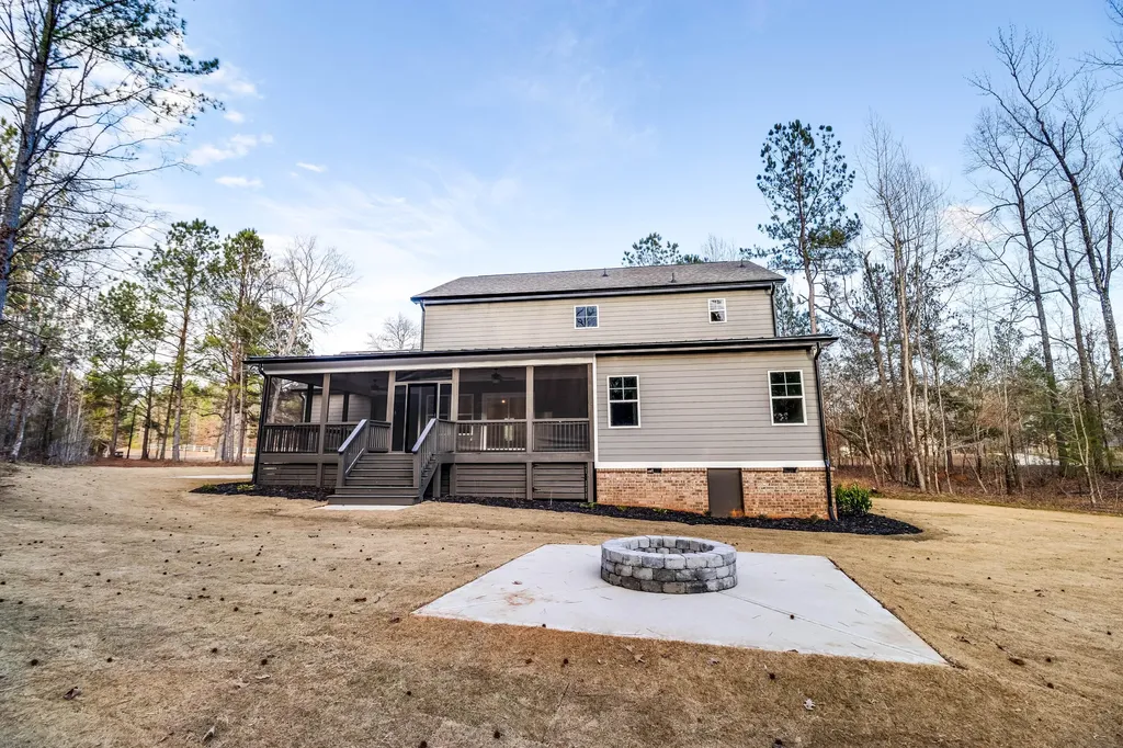 1021 S Pointe Court Tignall GA 30668