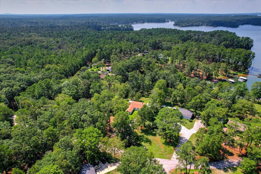 1129 Lakeside Drive Lincolnton GA 30817