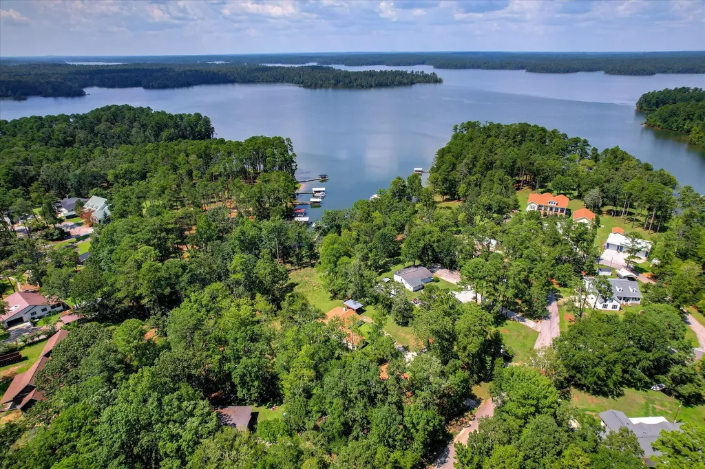 1129 Lakeside Drive Lincolnton GA 30817