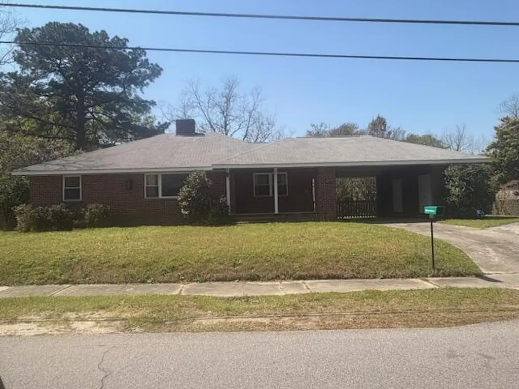 227 N Whitehead Street Warrenton GA 30828