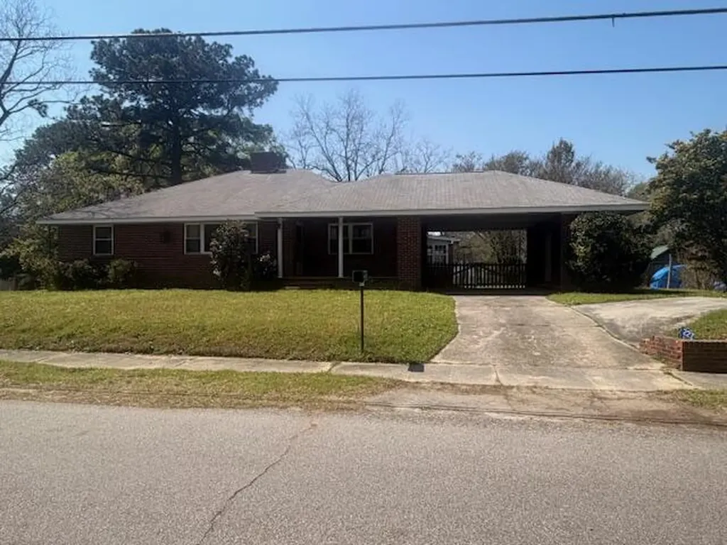 227 N Whitehead Street Warrenton GA 30828