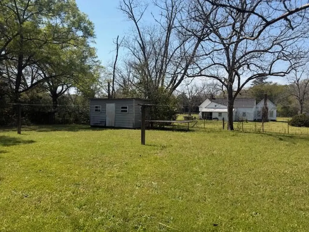 227 N Whitehead Street Warrenton GA 30828