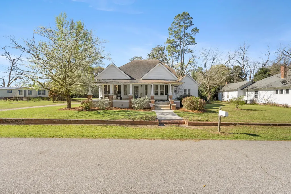 814 Screven Street Sardis GA 30456
