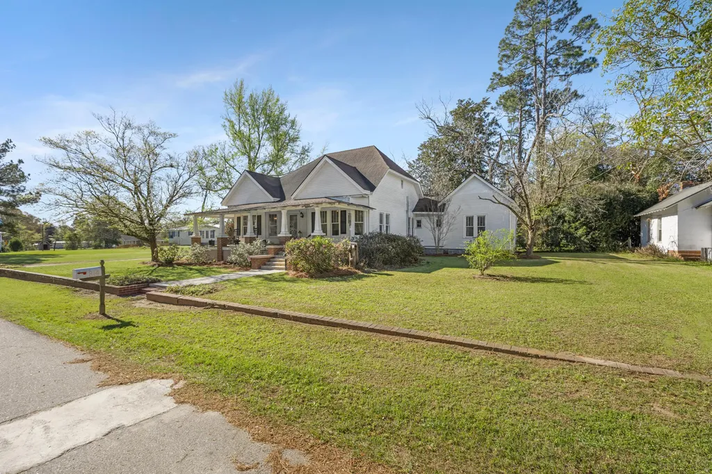 814 Screven Street Sardis GA 30456