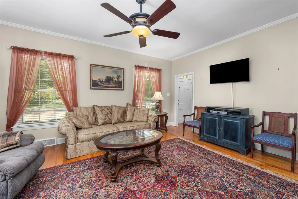 104 Sim Street Washington GA 30673