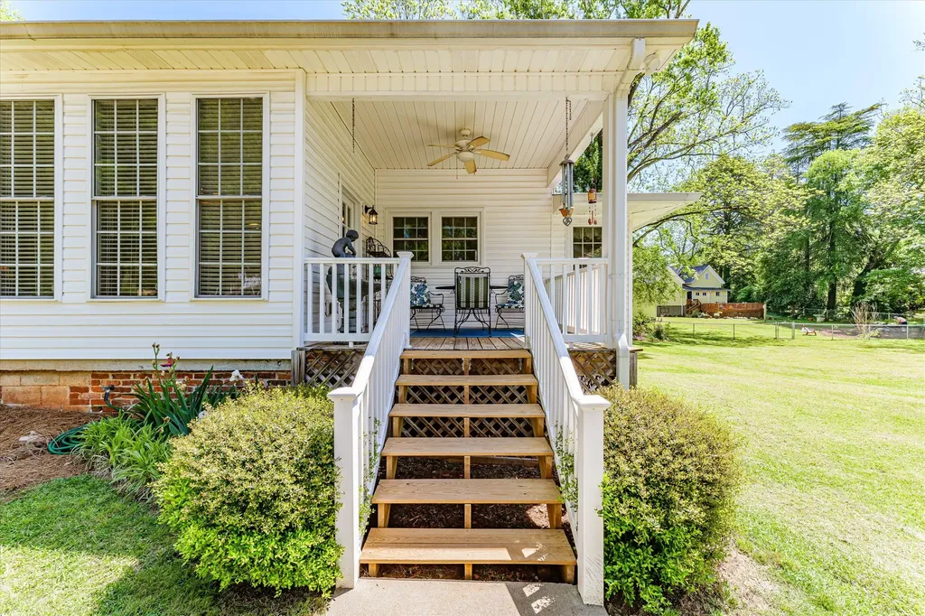 104 Sim Street Washington GA 30673