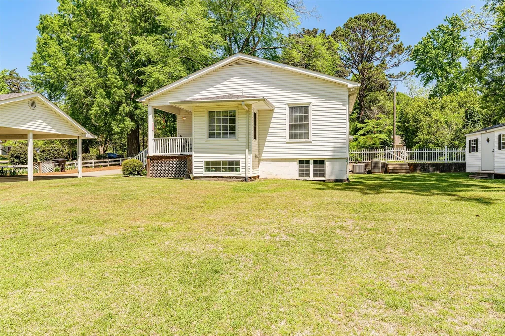 104 Sim Street Washington GA 30673