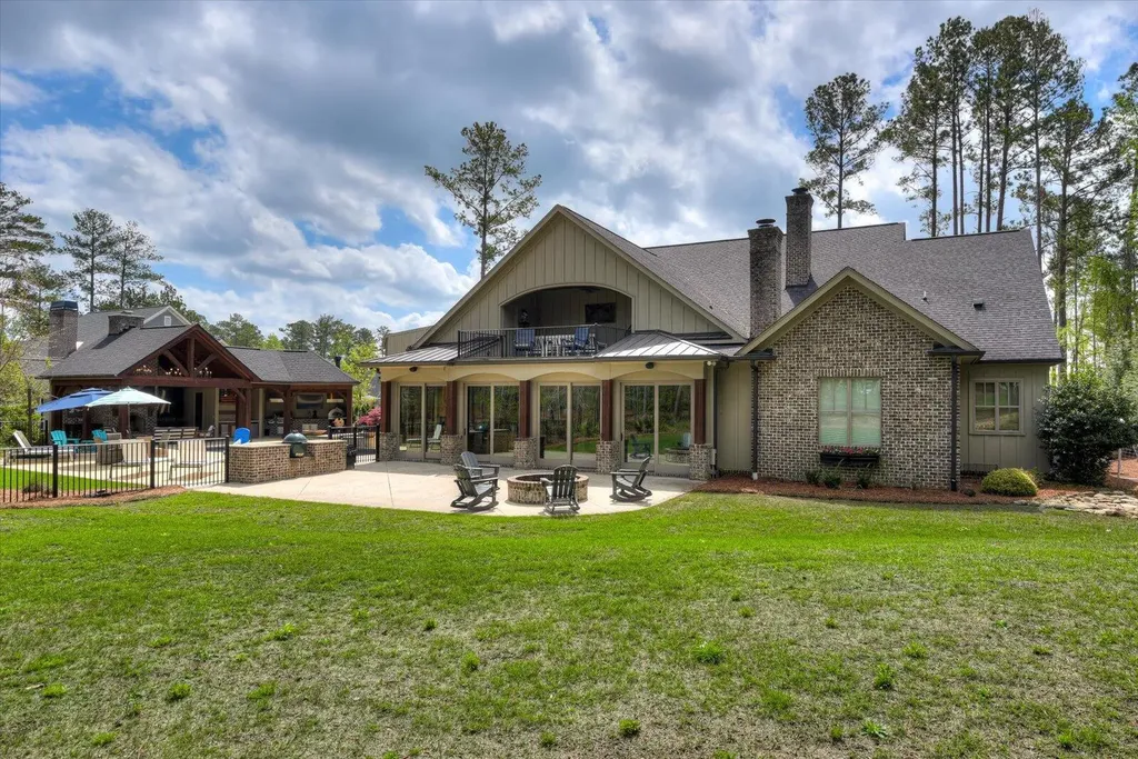 1866 Champions Circle Evans GA 30809