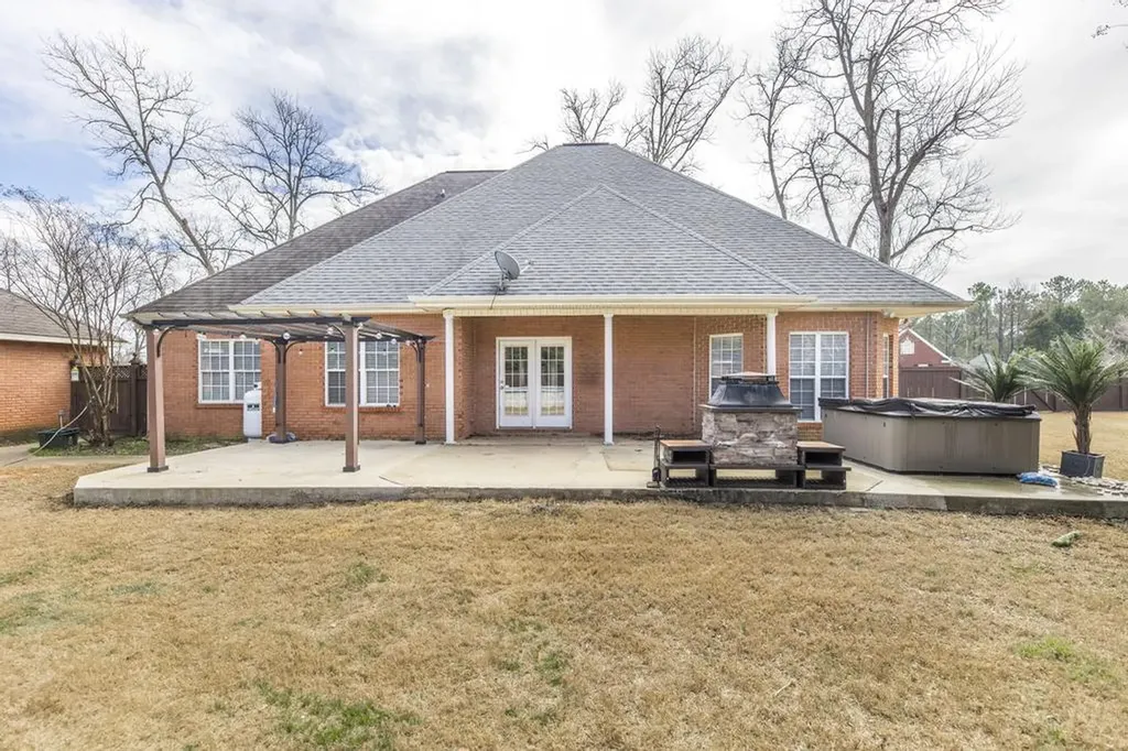 122 Wavertree Drive Warner Robins GA 31088
