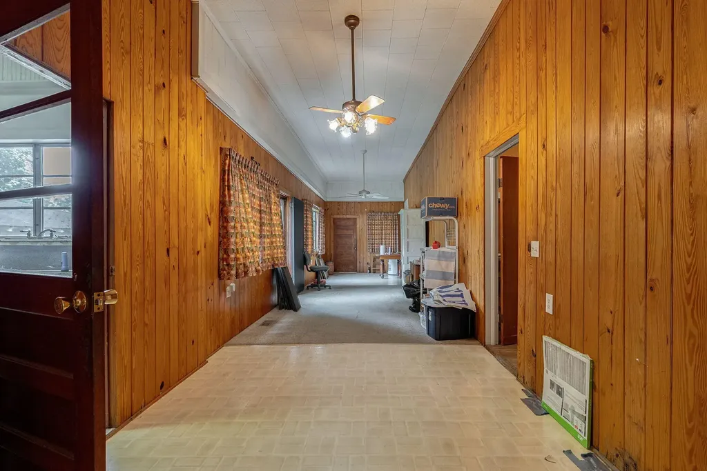 99 W Main Street Gibson GA 30810