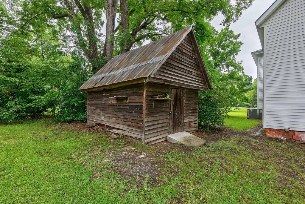 99 W Main Street Gibson GA 30810