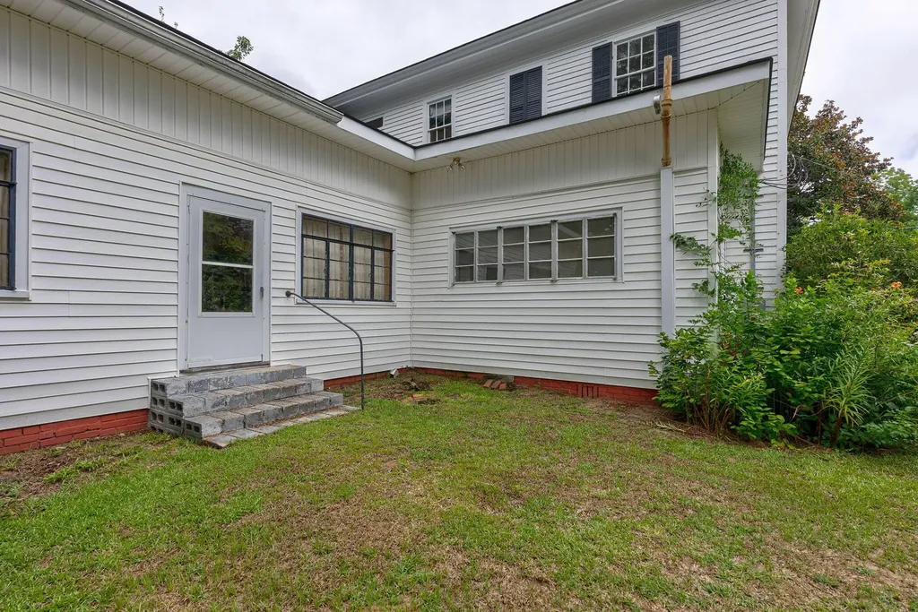 99 W Main Street Gibson GA 30810