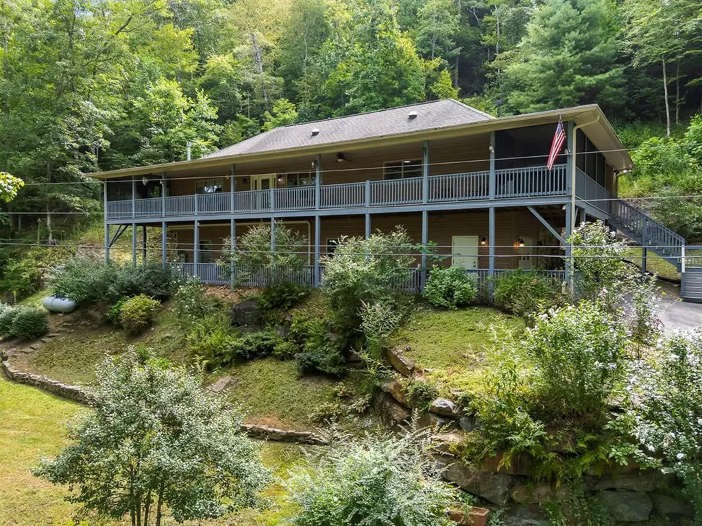 204 Hiawassee River Road Murphy NC 28906