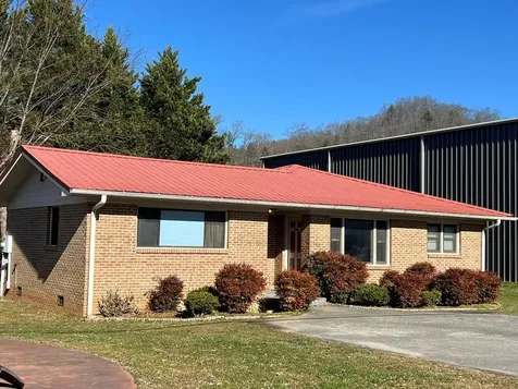 71 Laura Street Robbinsville NC 28771