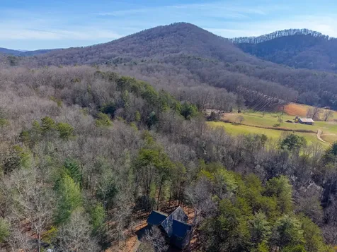 397 Kennelly Loop Murphy NC 28906