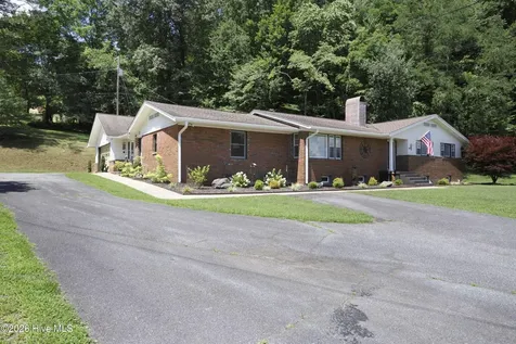 1654 Myers Chapel Road Hayesville NC 28904