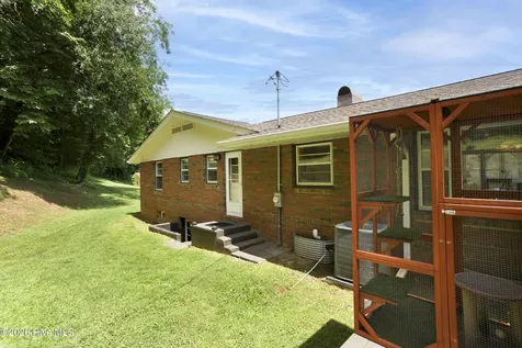 1654 Myers Chapel Road Hayesville NC 28904