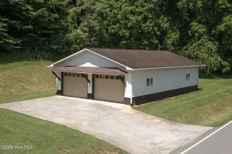 1654 Myers Chapel Road Hayesville NC 28904