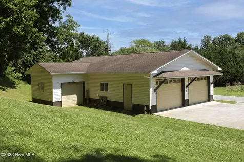 1654 Myers Chapel Road Hayesville NC 28904