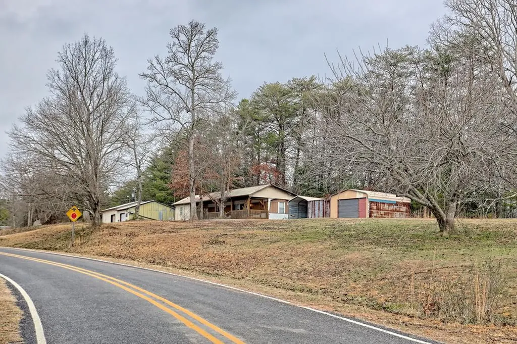 9 Wig King Road Murphy NC 28906