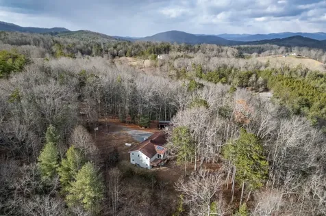 411 Sharing Lane Murphy NC 28906