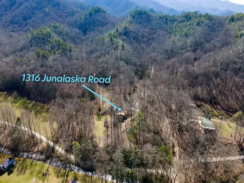 1316 Junaluska Road Andrews NC 28901