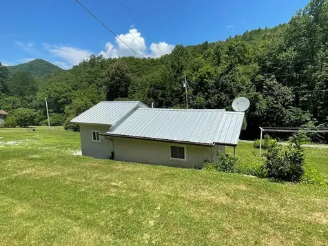 3400 Franks Creek Robbinsville NC 28771