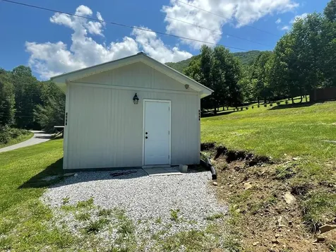 3400 Franks Creek Robbinsville NC 28771