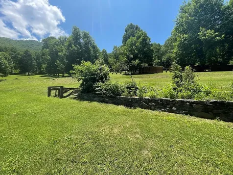 3400 Franks Creek Robbinsville NC 28771