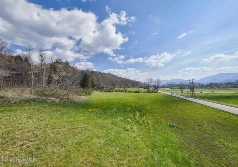 6387 Airport Road Andrews NC 28901