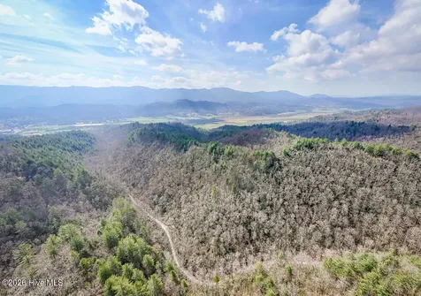 6387 Airport Road Andrews NC 28901
