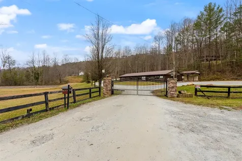 175 Pine Ridge Drive Andrews NC 28901