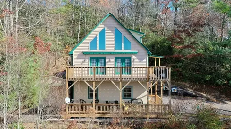 325 Azalea Ridge Topton NC 28781