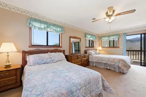 238 Lakeview Drive Stecoah NC 28702