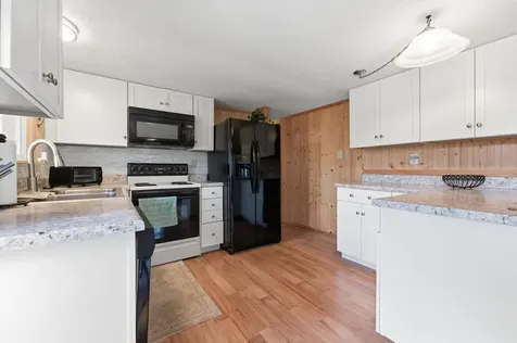 238 Lakeview Drive Stecoah NC 28702