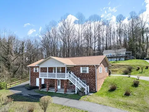 101 Dillard Street Murphy NC 28906